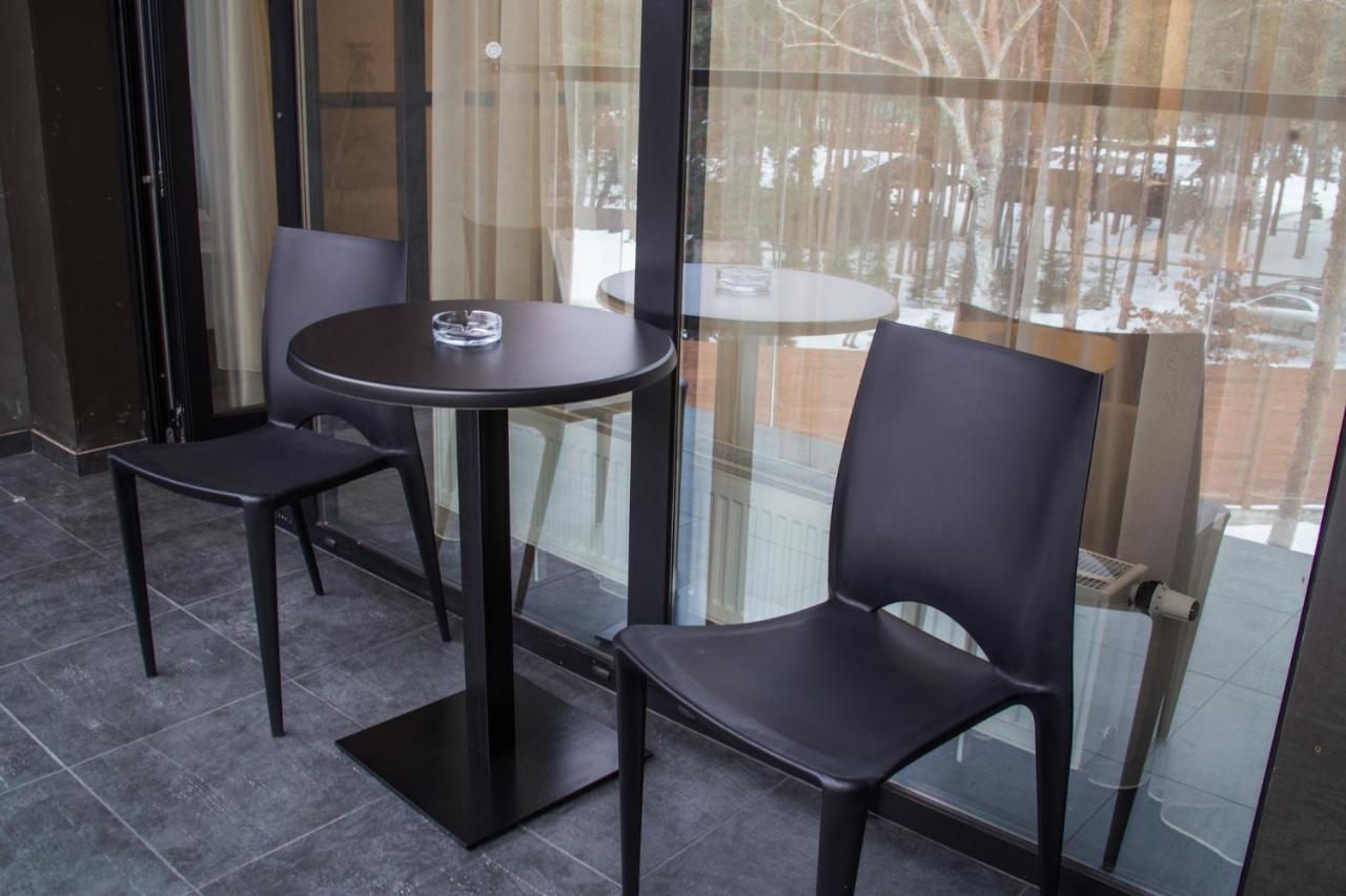 Sobi Hotel Вишхород Екстериор снимка